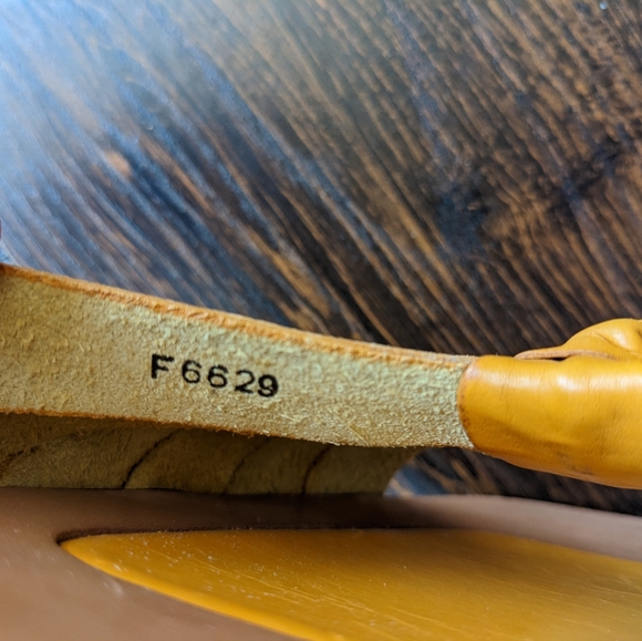 Cole Haan Yellow Leather Knot Square Open Toe Slide Flats Sandals - Picture 5 of 8